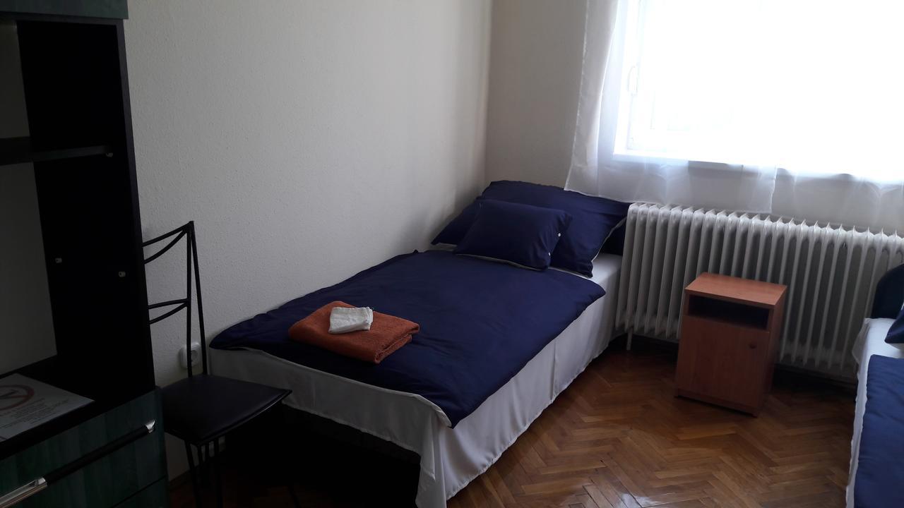 Pero Vendeghaz Hotel Debrecen Ngoại thất bức ảnh