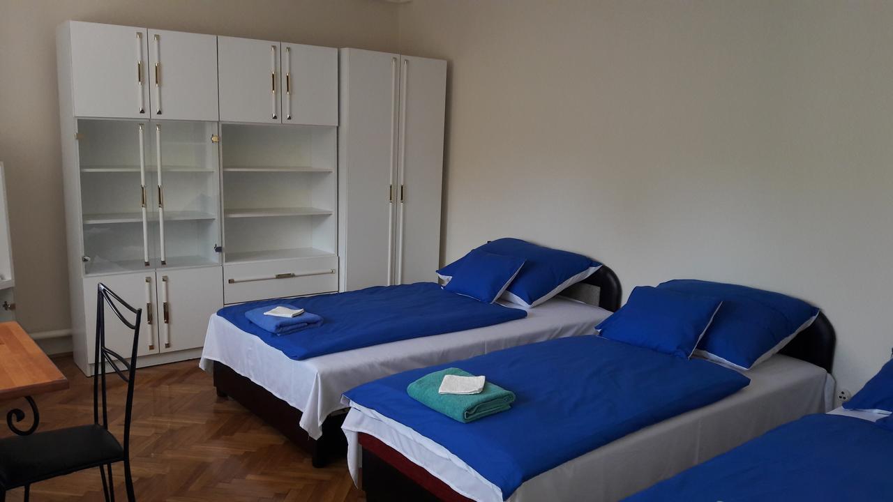 Pero Vendeghaz Hotel Debrecen Ngoại thất bức ảnh